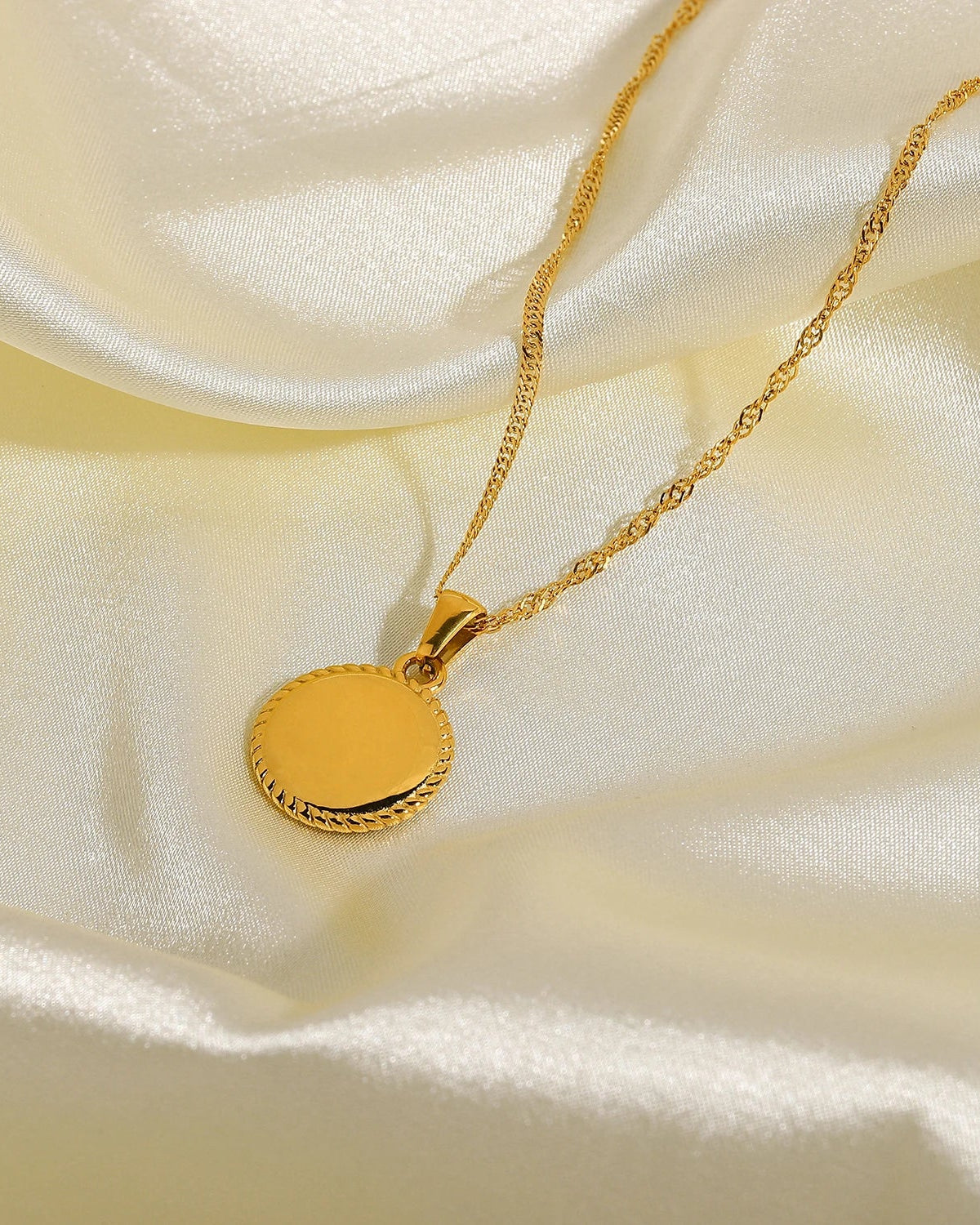 Collana con medaglia Angelo Custode (placcata in oro 18 carati)