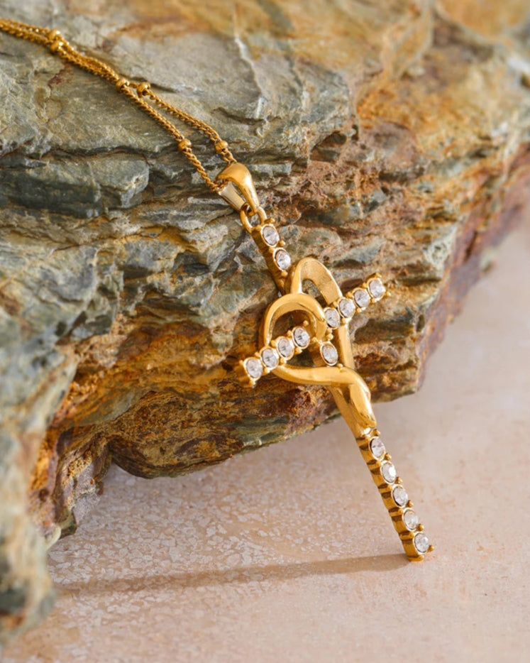 Collana Fede con Croce e Cuore Borchiato (placcata oro 18K)