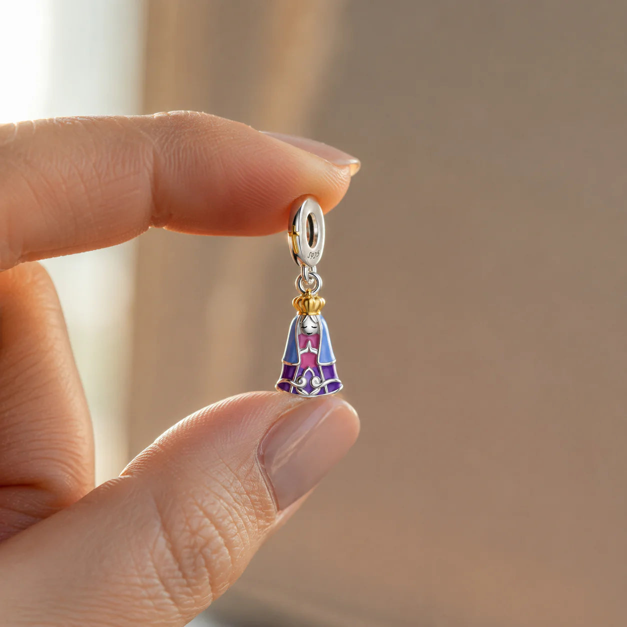 Charm Madonna dal Manto Rosa (Argento 925)