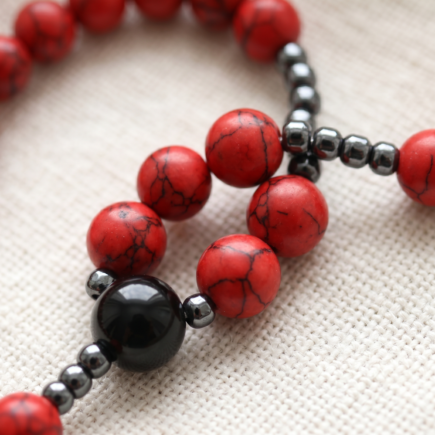 Rosario Grani in Granato Rosso e Agata Nera Crocifisso in Ematite
