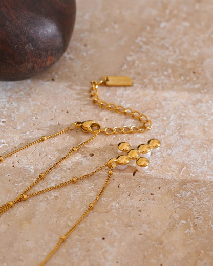 Collana con Croce di Perle (Placcata in Oro)