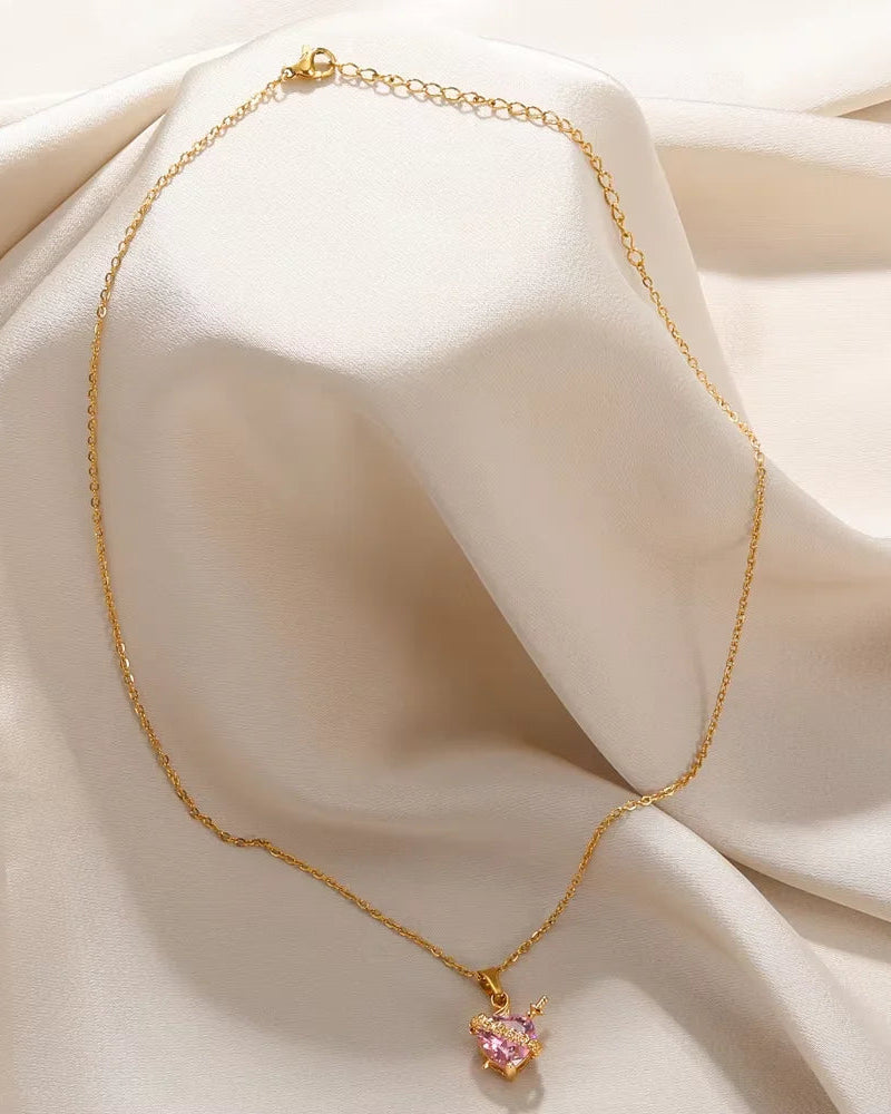 Collana Sacro Cuore di Gesù con zirconi (Placcata in Oro)