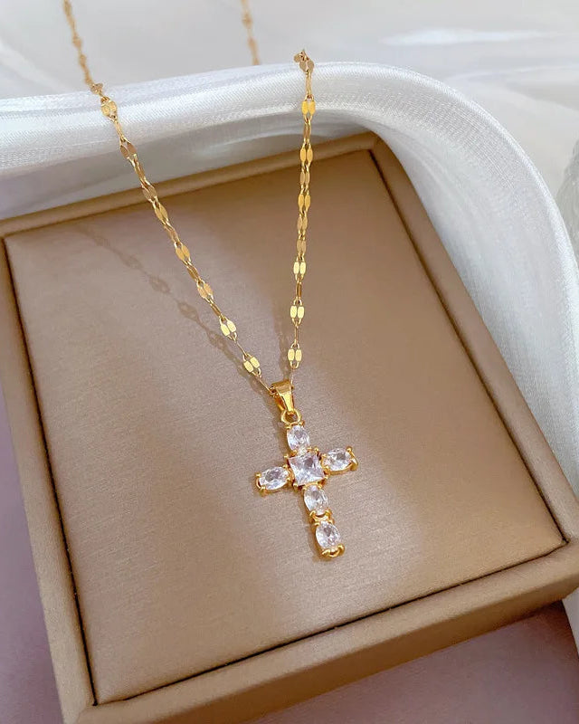 Collana Croce Catena a Luce Riflessa (Placcata in Oro)