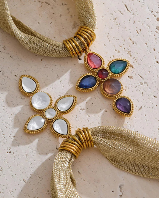 Collana Stile Sciarpa Dorata con Croce di Pietre (Placcata in Oro)
