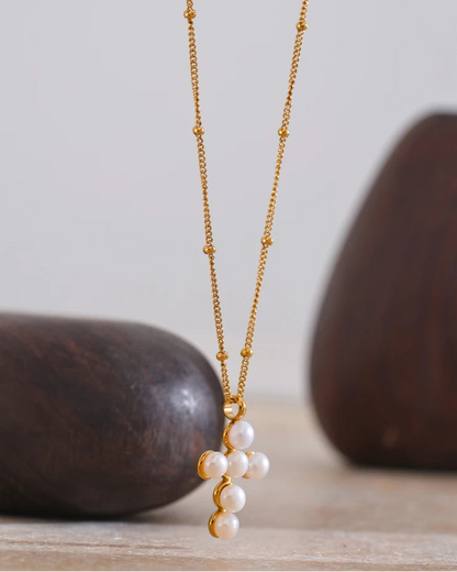 Collana con Croce di Perle (Placcata in Oro)